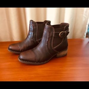 Born Mohan ankle boots